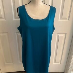 NEW LOGO LOTUS size 1X Sleeveless Teal Tunic perfect for layering or exercising
